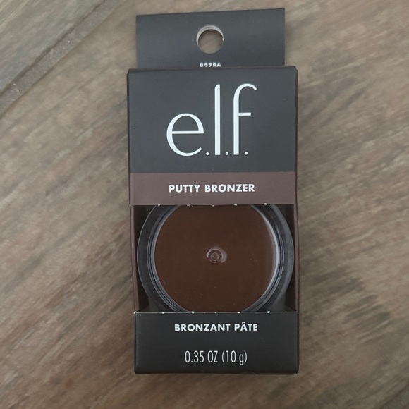 E.L.F. Makeup Set - Picture 2 of 10
